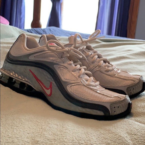 Nike Shoes - Nike Shoes